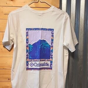 Columbia Men's T-Shirt size small NWOT